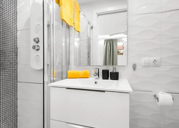 74 Parque Santiago 2 Sea Front Апартаменты Плая-де-лас-Америкас