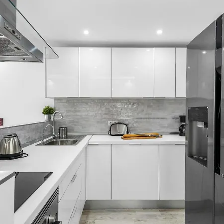 74 Parque Santiago 2 Sea Front * Playa de las Americas (Tenerife)